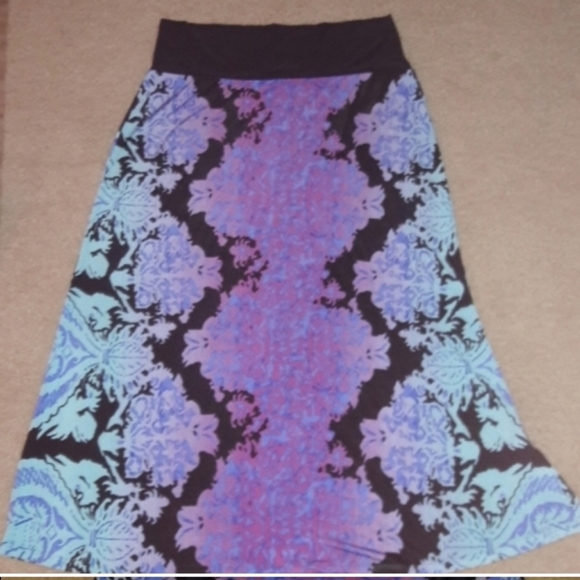 VENUS Dresses & Skirts - Blue and Purple Design Skirt
